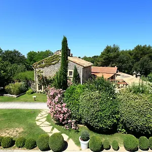 https://hotel-auberge-la-feniere.fr-provencehotel.com